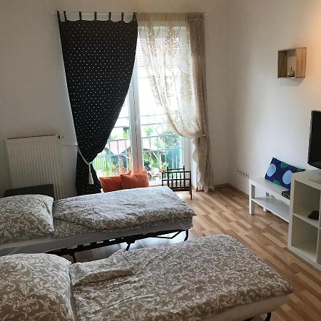 Lg Living Apartment Щокерау Екстериор снимка